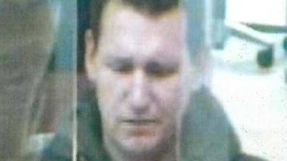 Geldfälschung: Polizei fahndet mit Foto