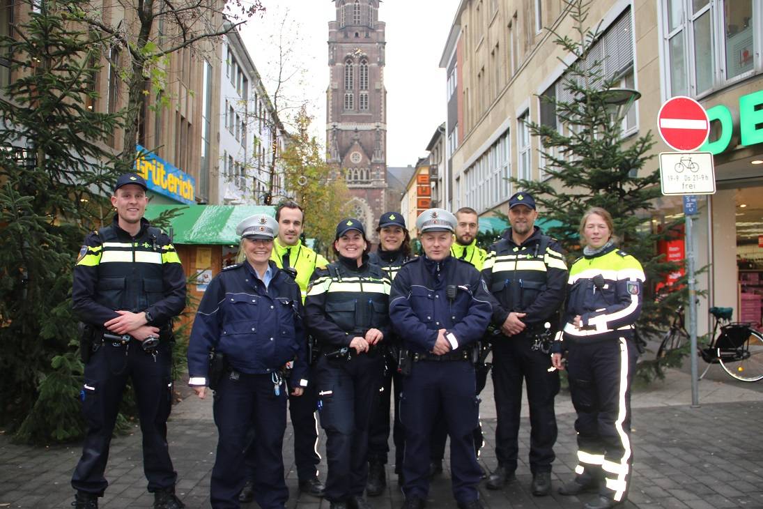 Claudia Jacobson (2.v.l.) kümmert sich auch um den Austausch mit den niederländischen...