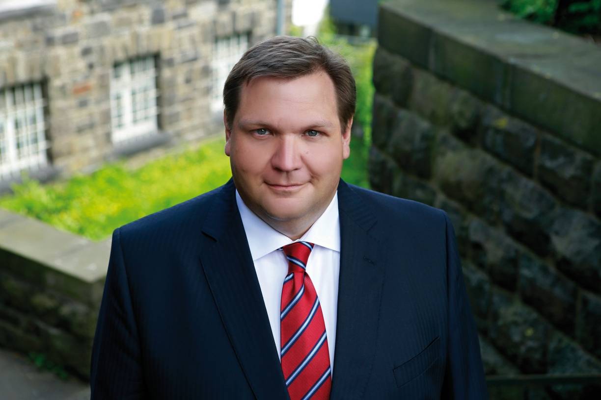  Verkündet gute Nachrichten: Oberbürgermeister Frank Meyer legt Programm zur Sanierung der Schulen auf. Ein großer Teil des Geldes stammt vom Land NRW.  