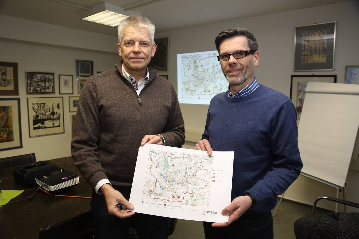  Planungsdezernent Martin Linne (li.) und Fachbereichsleiter Norbert Hudde stellten gestern die städtischen Pläne vor. 