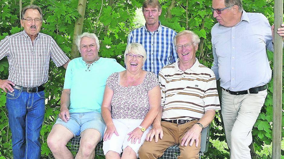 Neue Ruhebank lädt zur Rast in Nierst