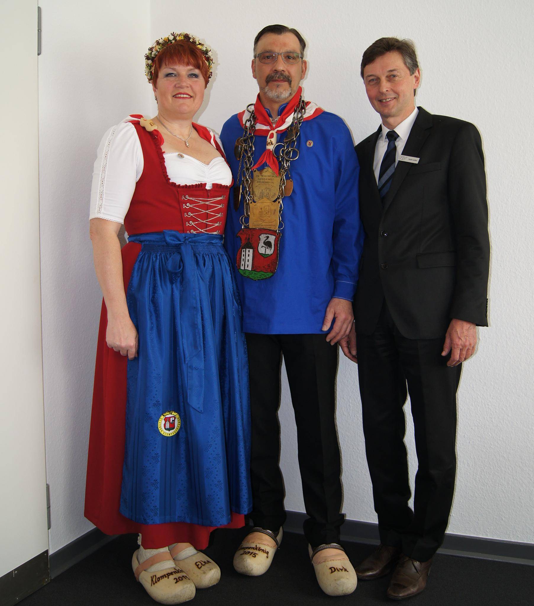  Bürgermeister Harald Lenßen empfing kürzlich das Klompenkönigspaar Dirk und Elke Buttkereit. 