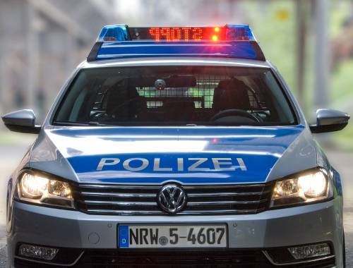 Silvesternacht in Krefeld: 20-Jähriger schießt auf Streifenwagen
