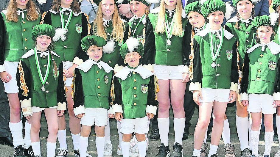  Mit den Edelknaben läuft in Büderich die Nachwuchsgruppe der Bruderschaft mit. Bei den Zuschauern sind sie jedes Jahr sehr beliebt. 