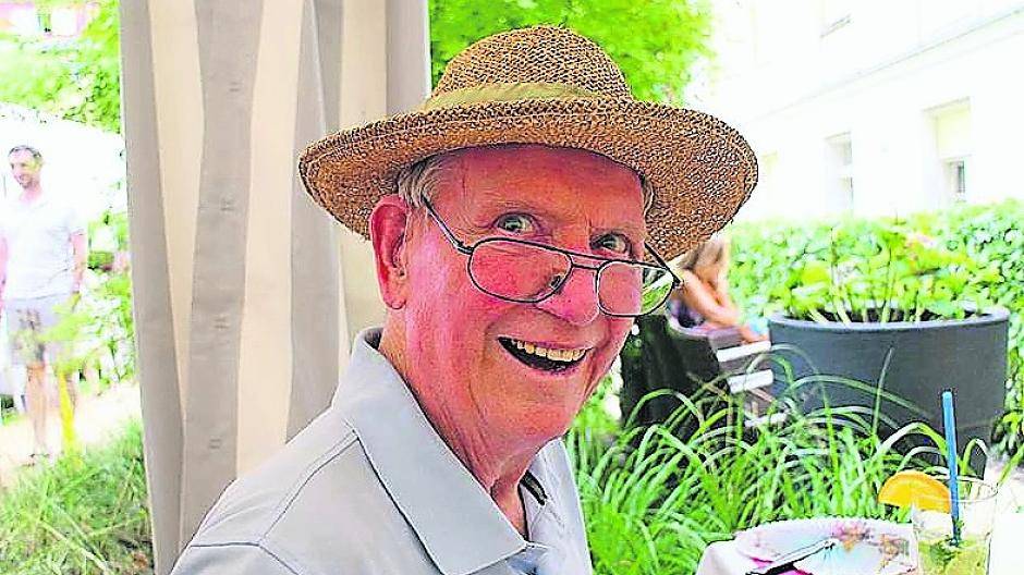 Senioren wollen so lange wie möglich im eigenen Zuhause wohnen bleiben, mit Unterstützung kann dies oftmals gelingen.