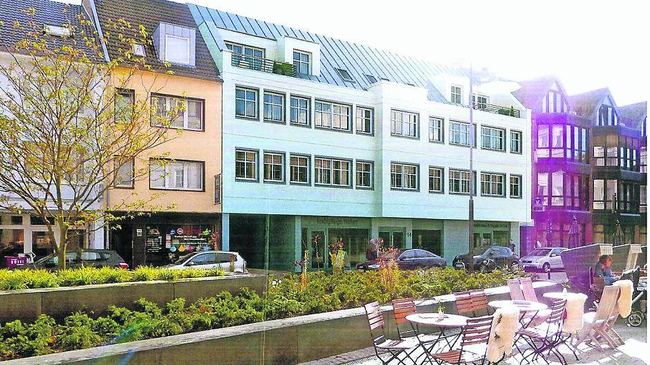 Volksbank gestaltet Fassade um