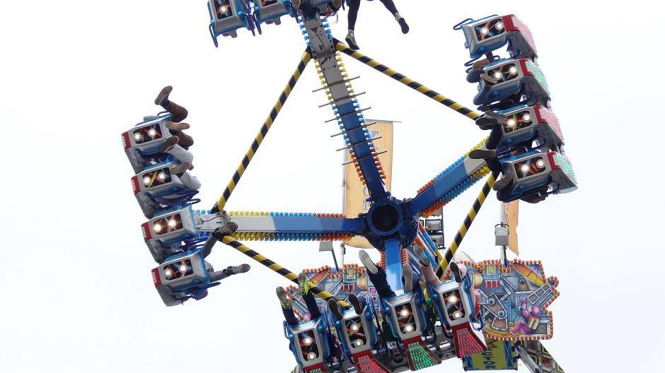 Einen großen Schaukelspaß bietet der „X-Faktor“ — das Besondere hier, die...