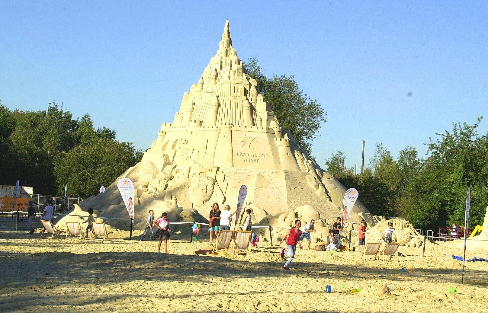 Sandburg - es fehlt nur noch wenig