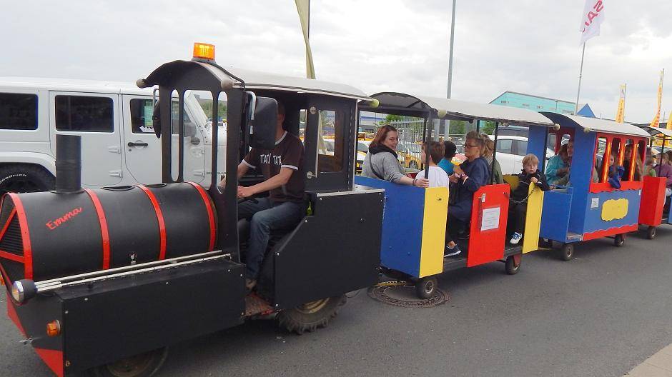 Wer es gemächlich mag und mit den Kleinsten das neu gestaltete Straßenbild genießen...