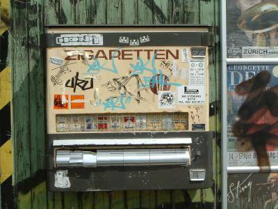  Solche Zigarettenautomaten sind in den letzten Wochen in Krefeld vermehrt gesprengt worden. 