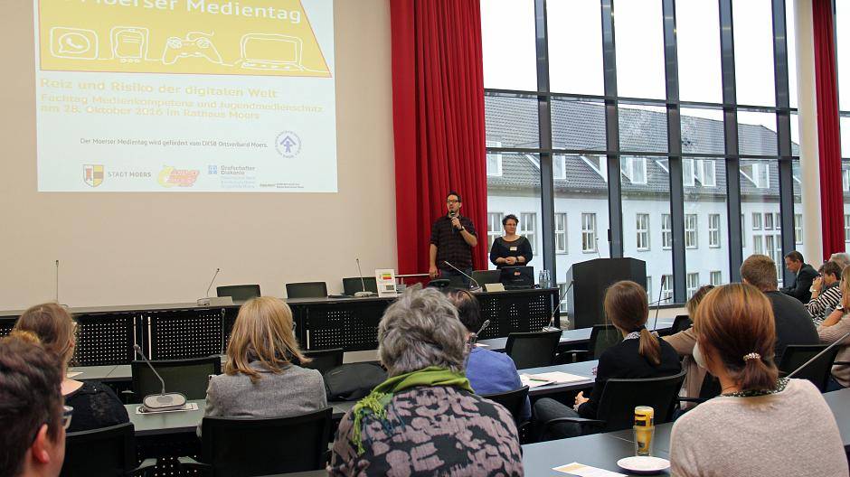 Rund 80 Fachkräfte aus Schulen, Jugendhilfe und Jugendeinrichtungen haben daran teilgenommen.