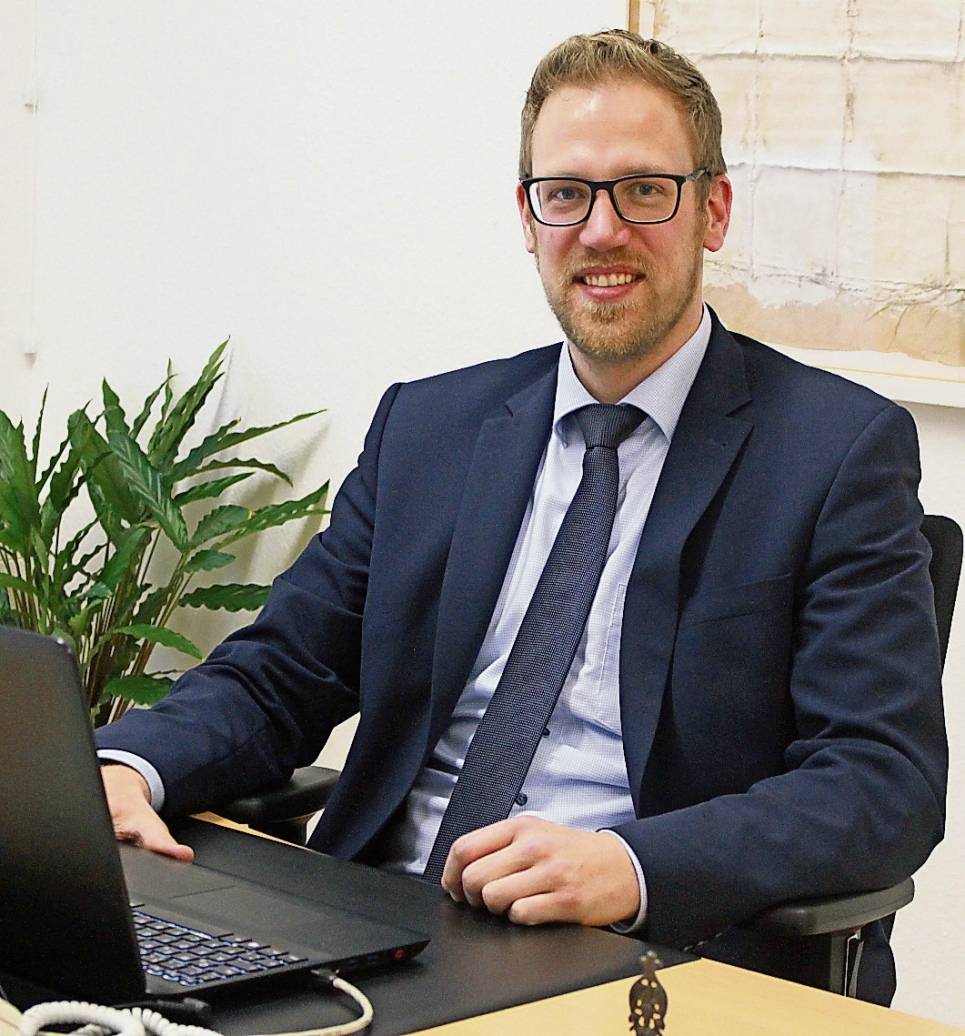 Schaltstelle Krefelder Politik: Benedikt Winzen führt die SPD-Fraktion im Stadtrat, ist stellvertretender Vorsitzender der Kreispartei und kandidiert im Mai für den NRW-Landtag. Sollte er gewählt werden, möchte er wie sein Vorgänger Uli Hahnen den Fraktionsvorsitz im Stadtrat behalten.