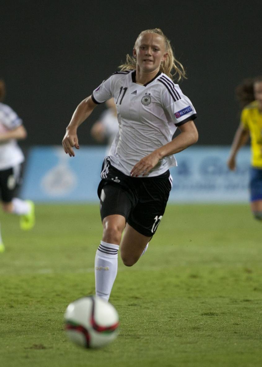 Lea Schüller - SG Essen-Schönebeck