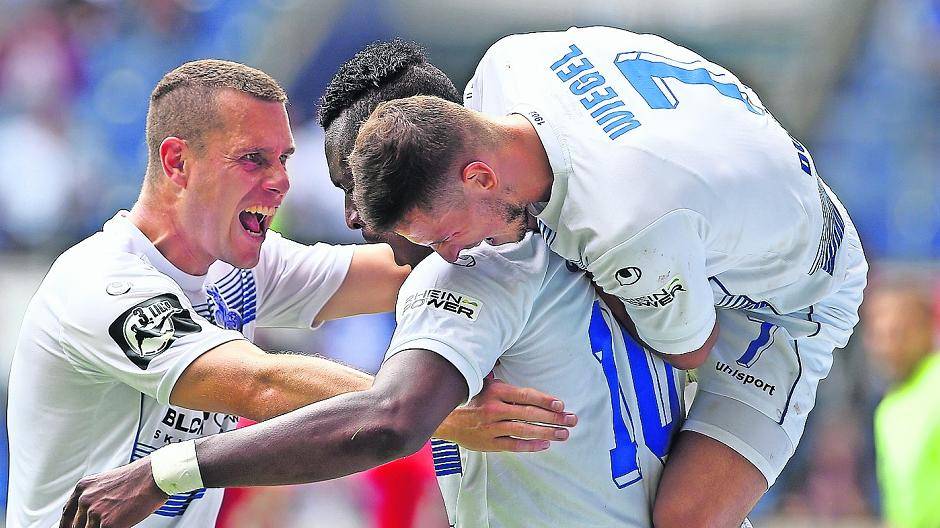 Im Jubel-Huckepack aufm King: Ein Bild, das sich Andy Wiegel auch für die Partie am Sonntag in Erfurt wünscht.