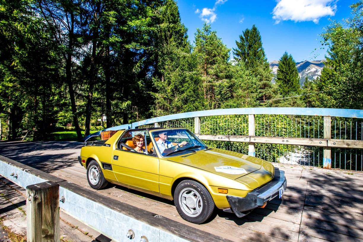Dagmar und Michael Drost mit ihrem Fiat X 1/9 auf dem Weg zum ersten Haltepunkt dem „Lago di Ledro“ (Ledrosee).