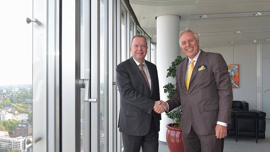  Die Vorstandsvorsitzenden Peter Terium, Innogy, und Erich Staake, Duisburger Hafen AG. 
