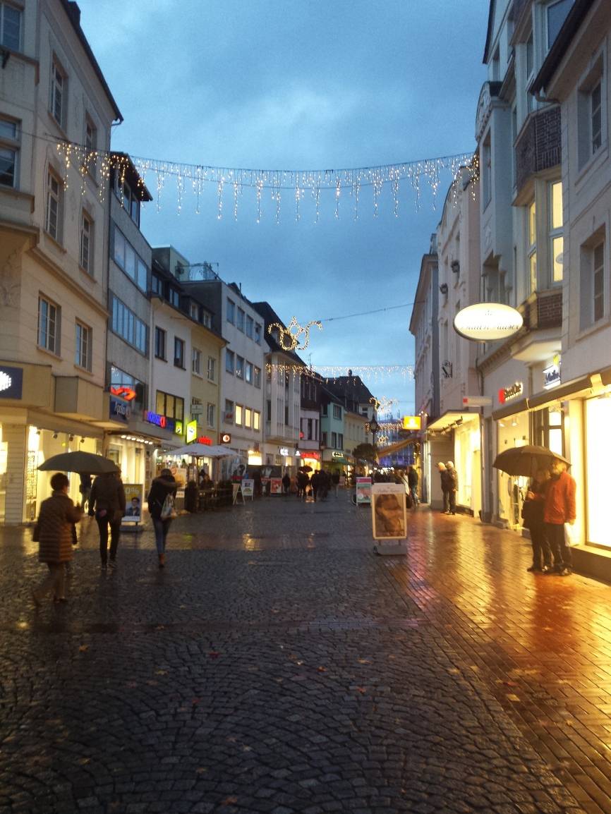 Knips! Blink! Ah! Und Oh! - Moers erstrahlt im...