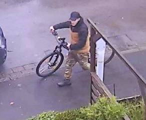 Polizei sucht Handtaschenräuber