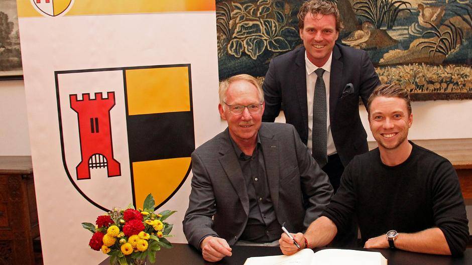 „Goldjungs“ trugen sich ins Goldene Buch der Stadt ein