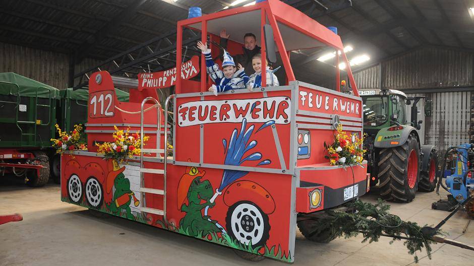 Kommenden Samstag, 10. Februar, starten Prinzessin Maya (Buttler) und Prinz Philip (Brans) um 15 Uhr mit ihrem närrischen Gefolge. Der 1. Vorsitzende der Aktion Kultur Brauchtum und Sport Frank Neukirchen freut sich mit den Kids auf das jecke Fest.