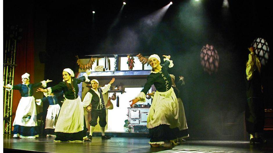 Großer Applaus für Laien-Schauspieler und Sänger