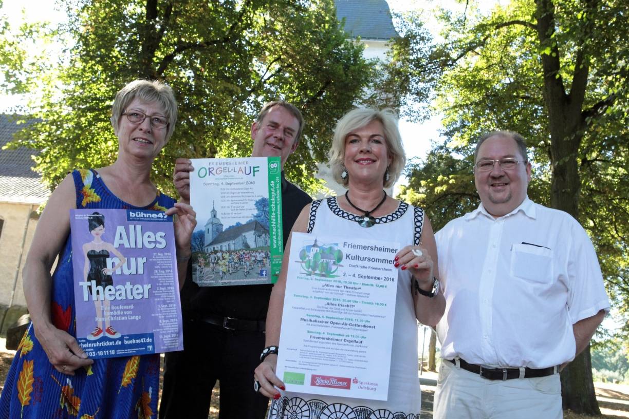 Programmvorstellung für den 14. Friemersheimer Kultursommer (vl): Andrea Legrand (bühne47), Thomas Gregorius (Pfarrer), Gudrun Tomberg und Jürgen Konkol (Bezirksamt).