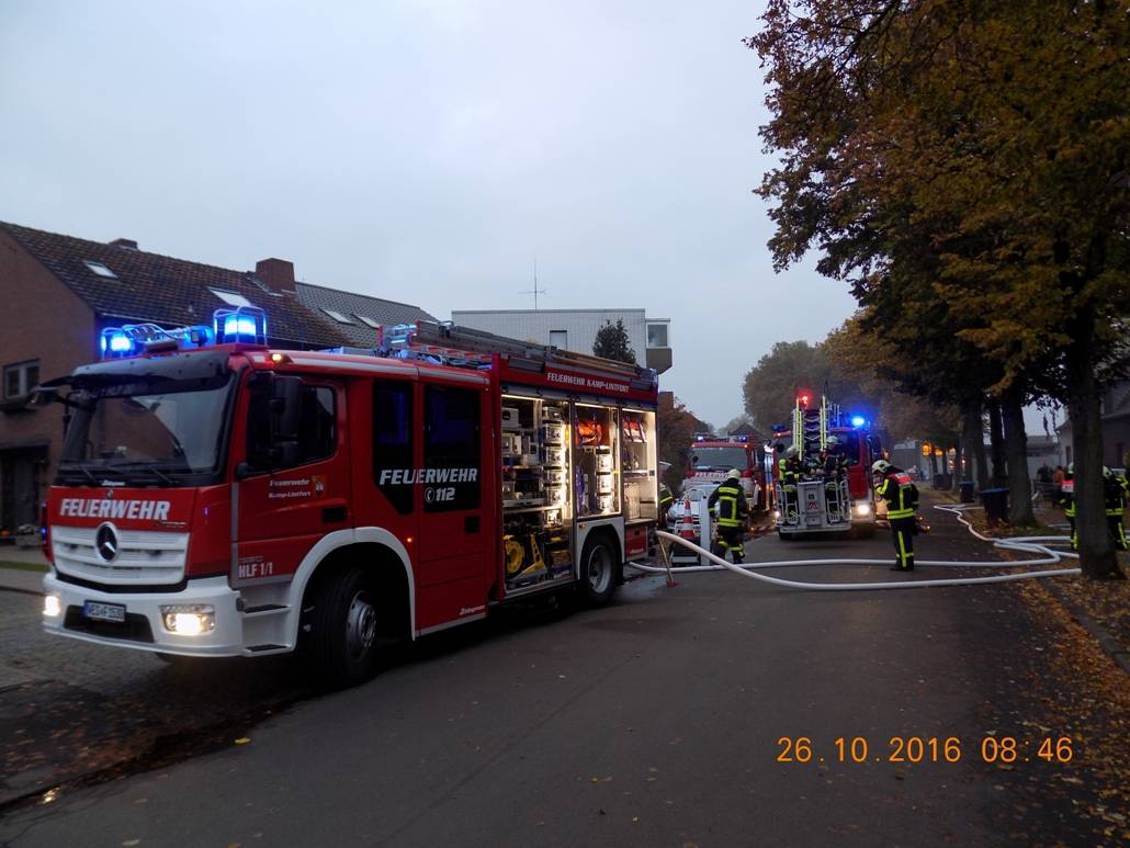 Doppelhaushälfte nach Brand im Keller nicht bewohnbar: Kellerbrand auf der Malmedystraße