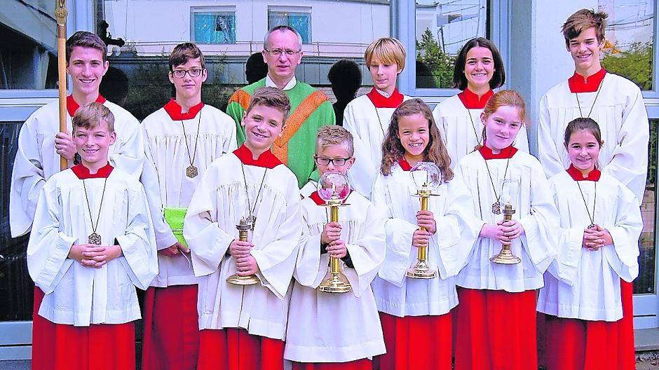 In die Reihen der Bösinghovener Messerdiener sind jetzt sechs Jugendliche neu eingezogen. Eine Verjüngung, die die Gemeinde freut.