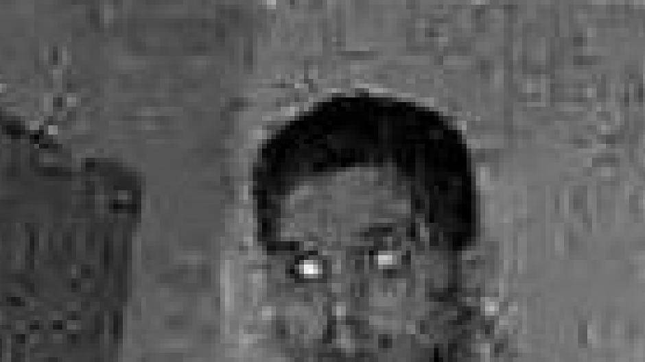 Bilderstrecke: Kriminalpolizei fahndet mit Fotos nach Wohnungseinbruch