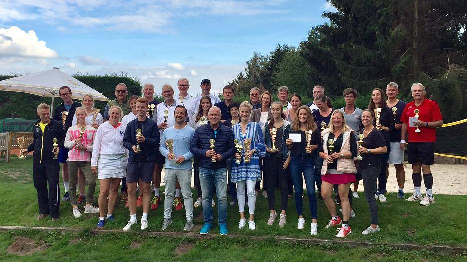 Klasse Tennis-Stadtmeisterschaften