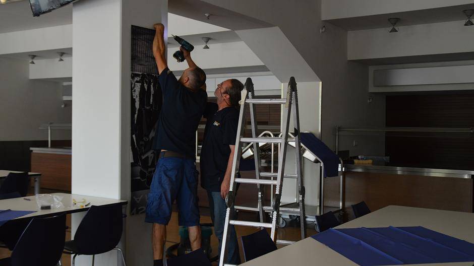 Natürlich braucht es für das richtige Ambiente mehr als nur Stühle und...