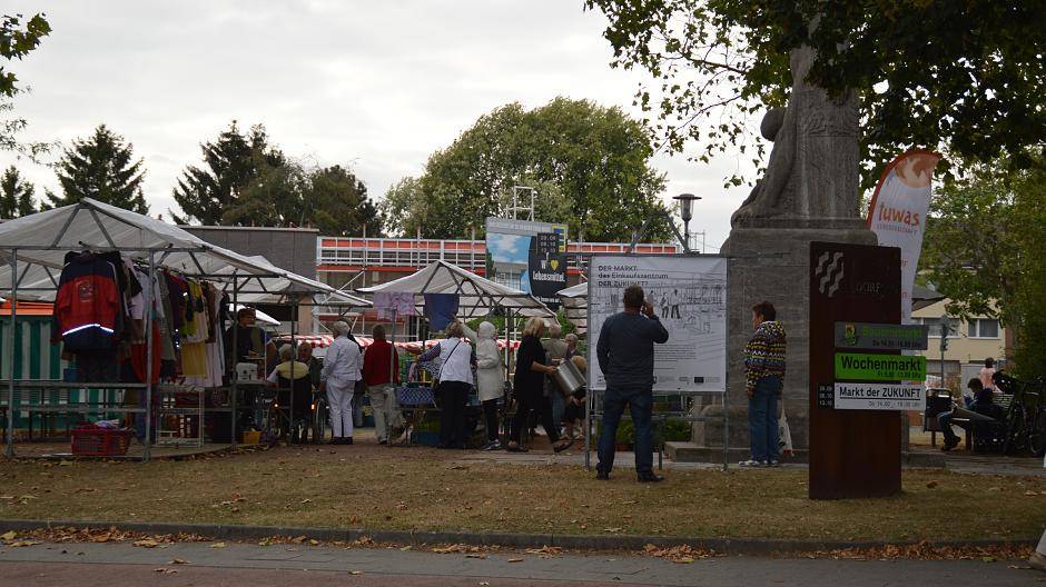 Bilderstrecke: Markt der Zukunft im Dorf Neukirchen