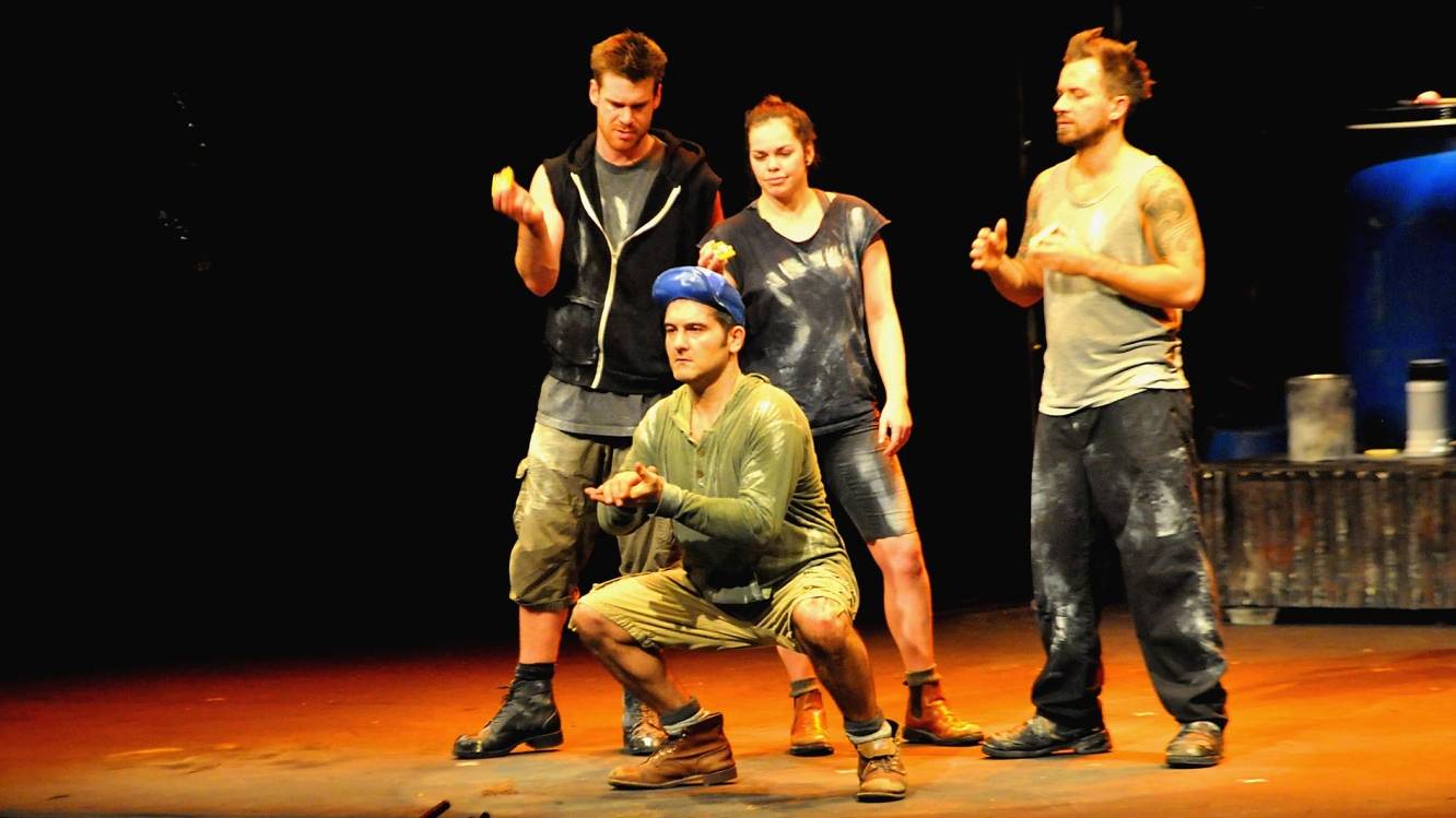  Und zudem gab es von den Künstlern auch viel Situationskomik, die allemal für Lacher gut war. 