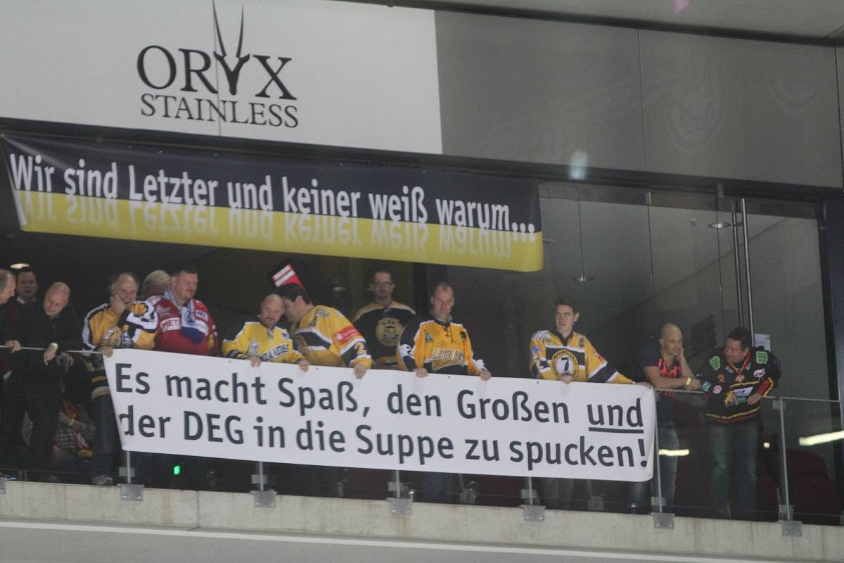 Pinguine in der Spielverderber-Rolle