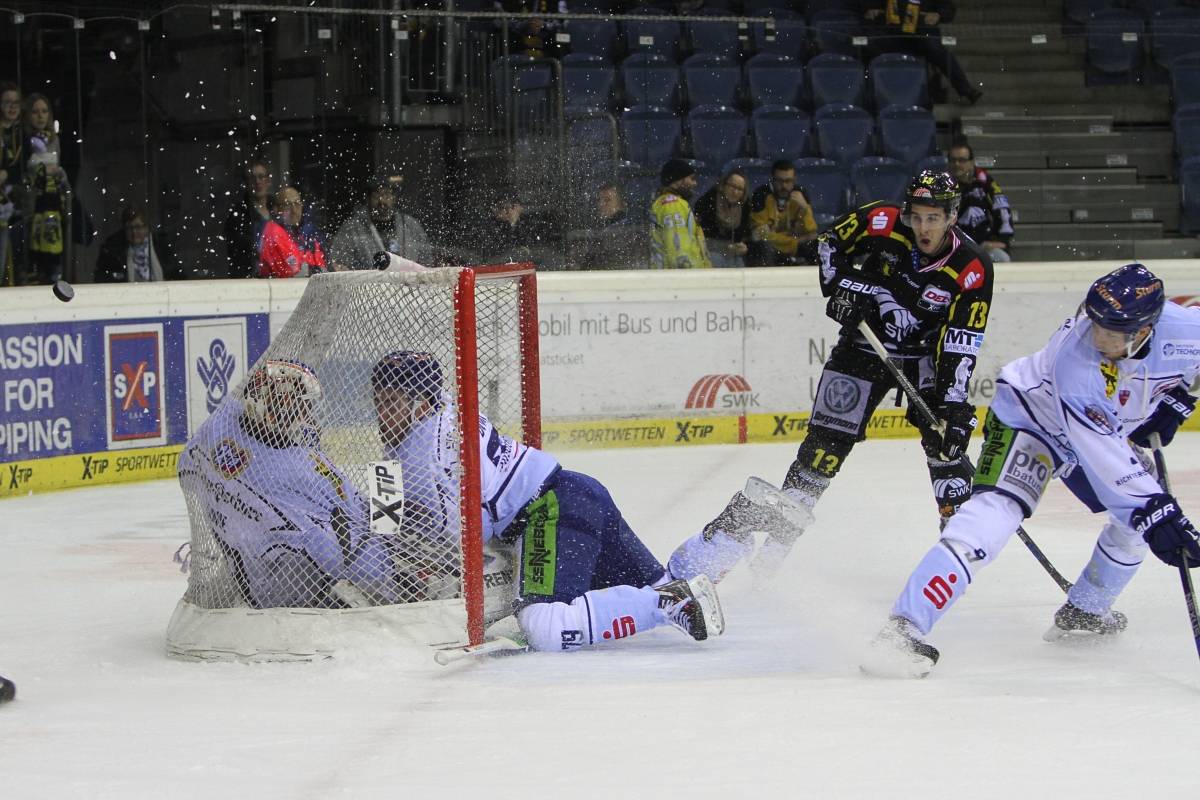 Pinguine: Der Frust steigt von Spiel zu Spiel