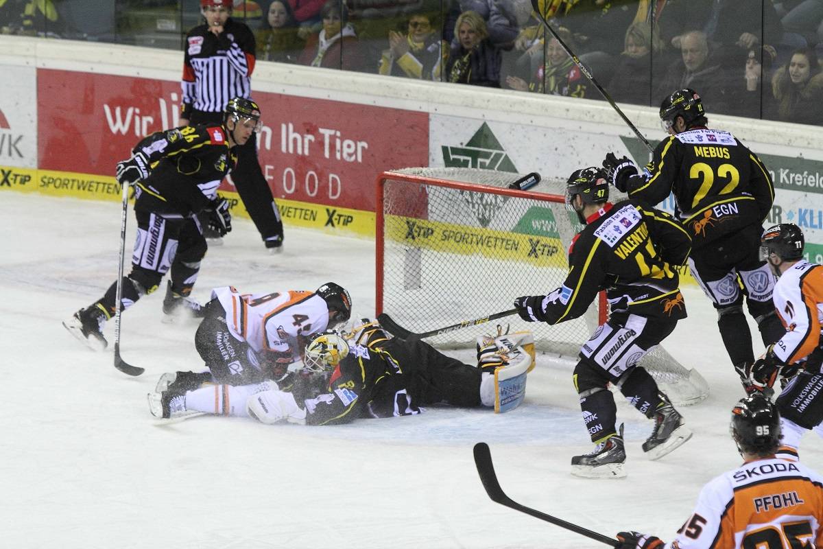 Die Krefeld Pinguine bezwangen am Freitag Wolfsburg mit 4:1 / Am Sonntag folgt das Derby bei der DEG: Pinguine wollen den Derby-Sieg