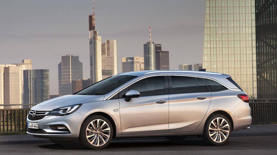 Der Astra Sports Tourer: Fit für Job und Familie