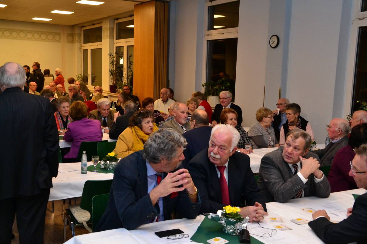  Gut besetzt waren die Plätze im Pfarrsaal St. Judas Thaddäus. 