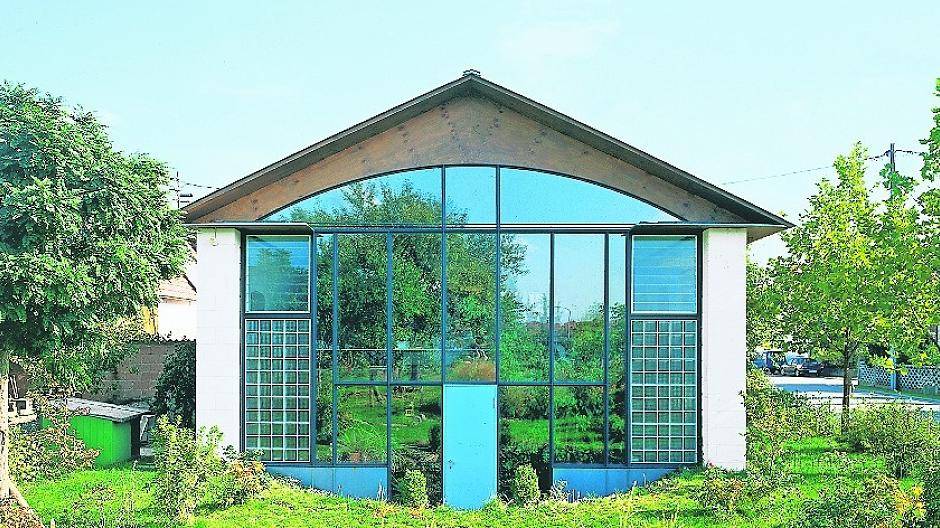  Entscheidet man sich für einen Baustoff wie Kalksandstein, kann man trotz Verschärfung der energetischen Anforderungen direkt mit dem Bau beginnen. 