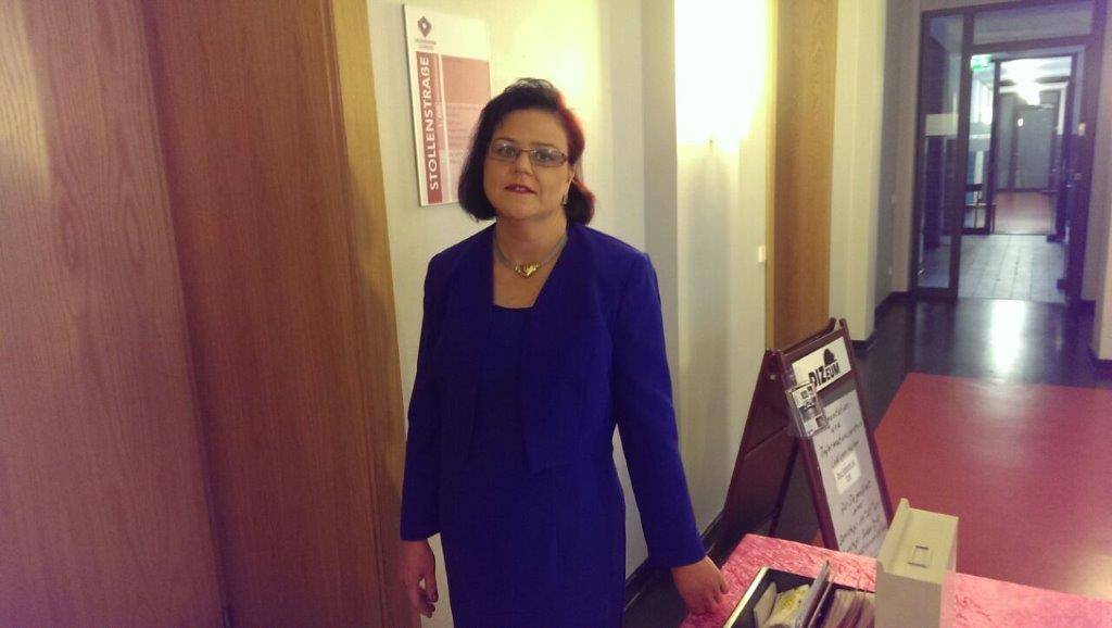  Silke Jurk schwebt eine "Offene Bühne" vor, auf der sich die unterschiedlichsten Kleinkünstler präsentieren dürfen. 