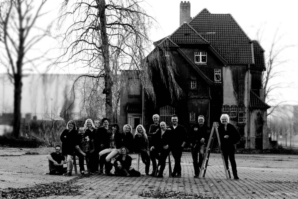 Gruppenfoto vom Orga-Team „Engel helfen gerne“.