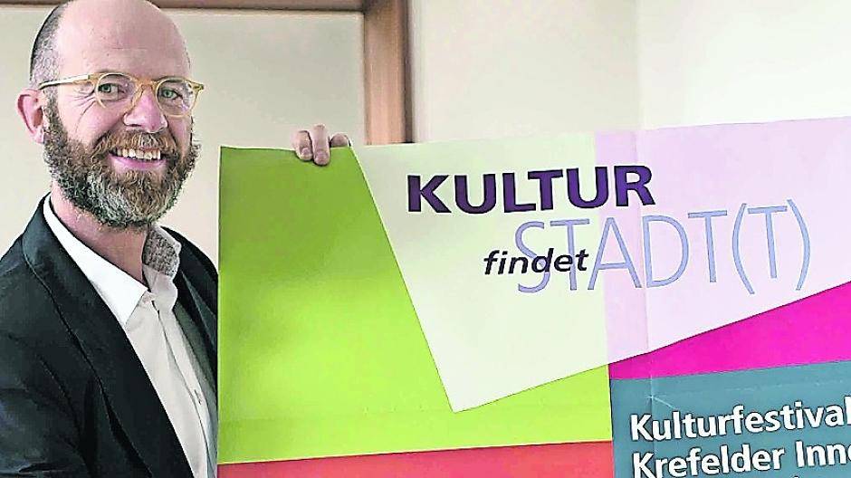 Begeistert: Krefelds Marketingleiter Uli Cloos hofft, dass die Innenstadt beim großen Kulturfestival wieder aus den Nähten platzt.