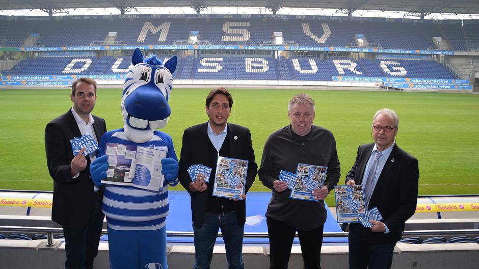  Peter Mohnhaupt, „Ennatz“, Ivo Grlic, Michael Tönnies und Bernard „Ennatz“ Dietz haben ihre Alben schon. 