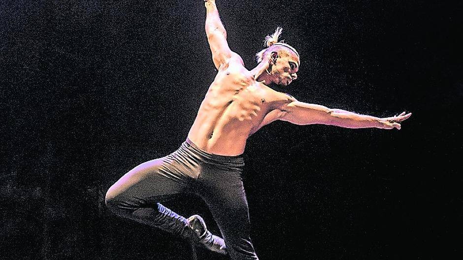  Für die Premiere von „Ballet Revolución“ verlosen wir 2x2 Karten. 