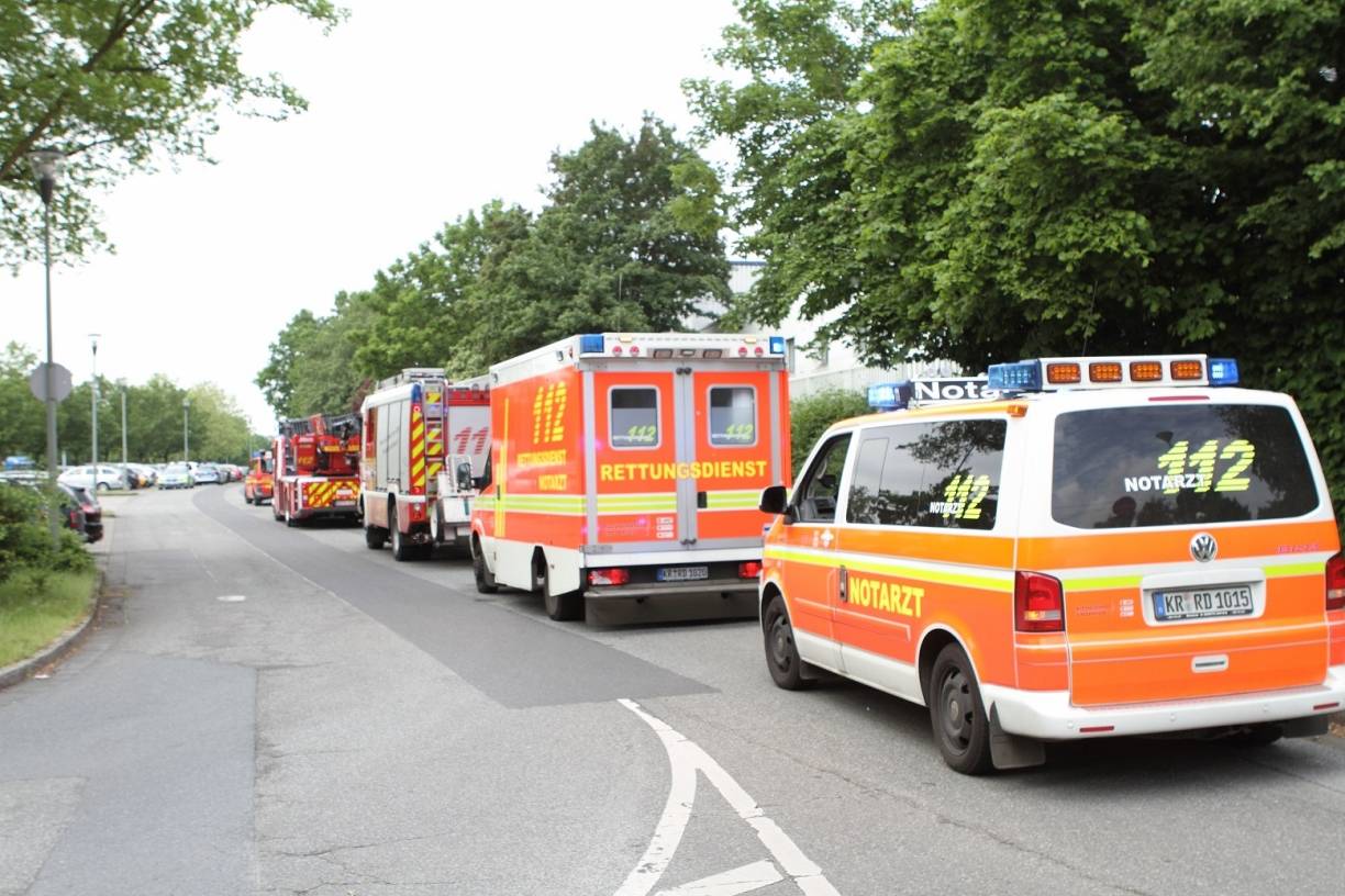  Feuerwehr und Rettungsdienst rückten aus, mussten jedoch nicht eingreifen. 