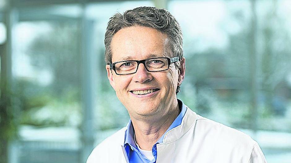  Der Meerbuscher Chefarzt und Rheumaexperte Dr. Stefan Ewerbeck referiert am 16. November in Bethanien über Diagnosen und Behandlungsmöglichkeiten. 