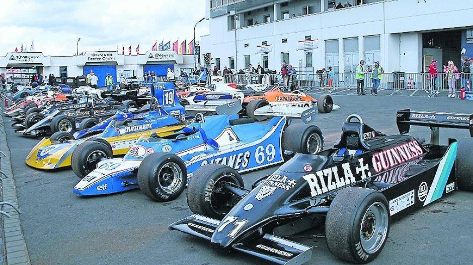 Auch historische Formel 1-Boliden werden beim OGP 2015 auf der Grand-Prix-Strecke zu hören und sehen sein.