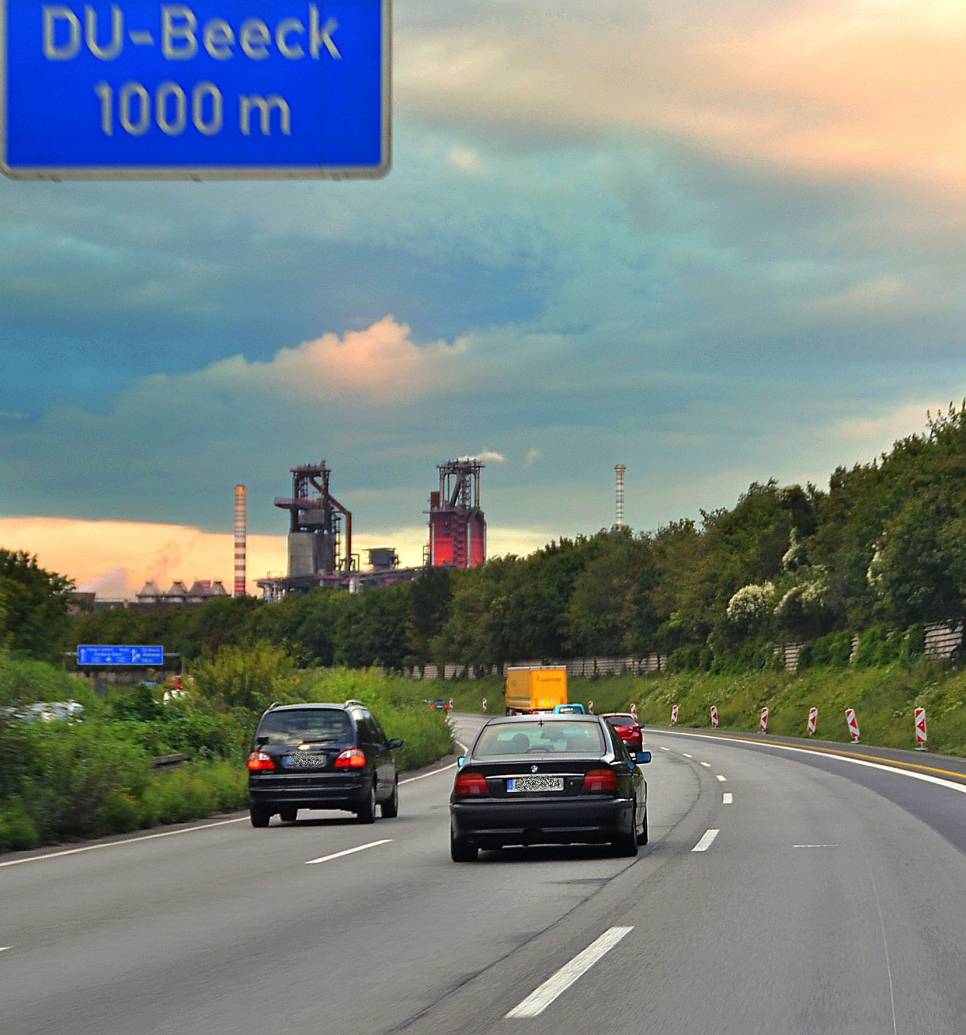  Damit der Verkehr auf der A40 während des Umbaus läuft, wird derzeit erstmal die A42 umfassend renoviert. 