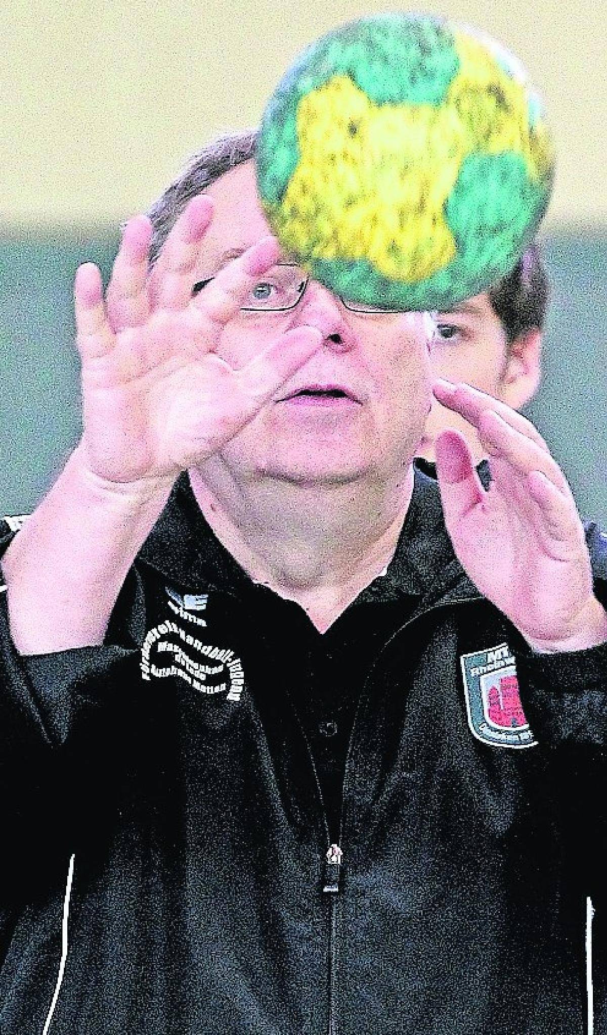 Rheinwacht-Trainer Burkhard Bell schätzt den Derbygegner Wesel ziemlich stark ein.