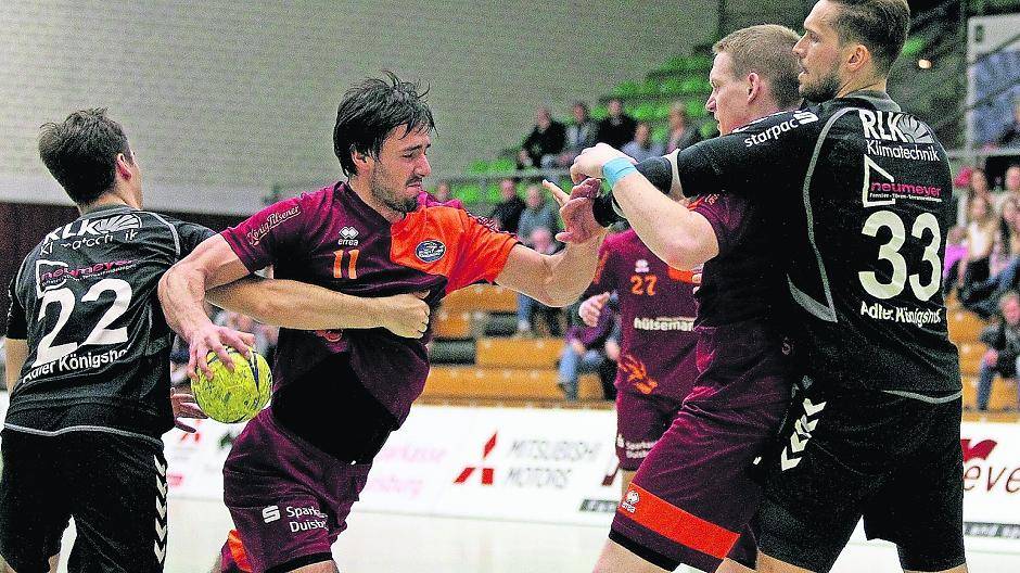  Kaum ein Durchkommen: Niklas Weghaus und Sebastian Schneider mussten gegen Königshof harte Arbeit verrichten — ohne am Ende mit Punkten dafür belohnt zu werden... 